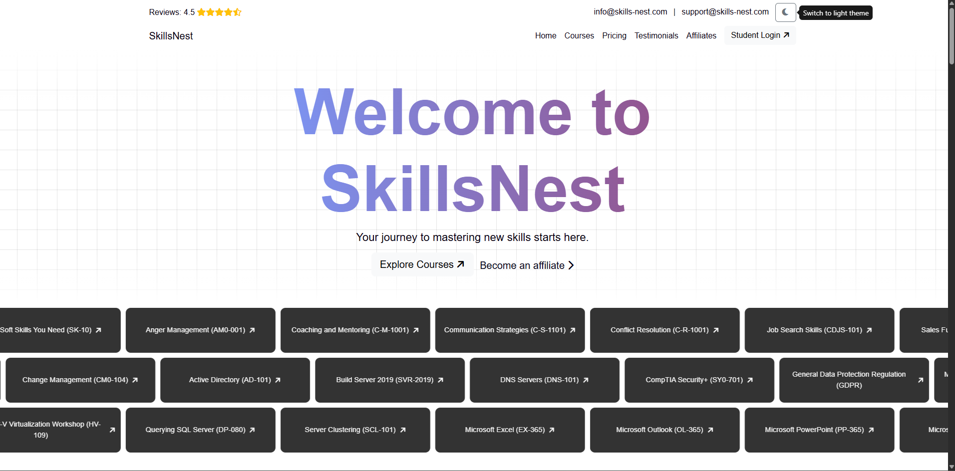 SkillsNest homepage hero and course ticker in light mode